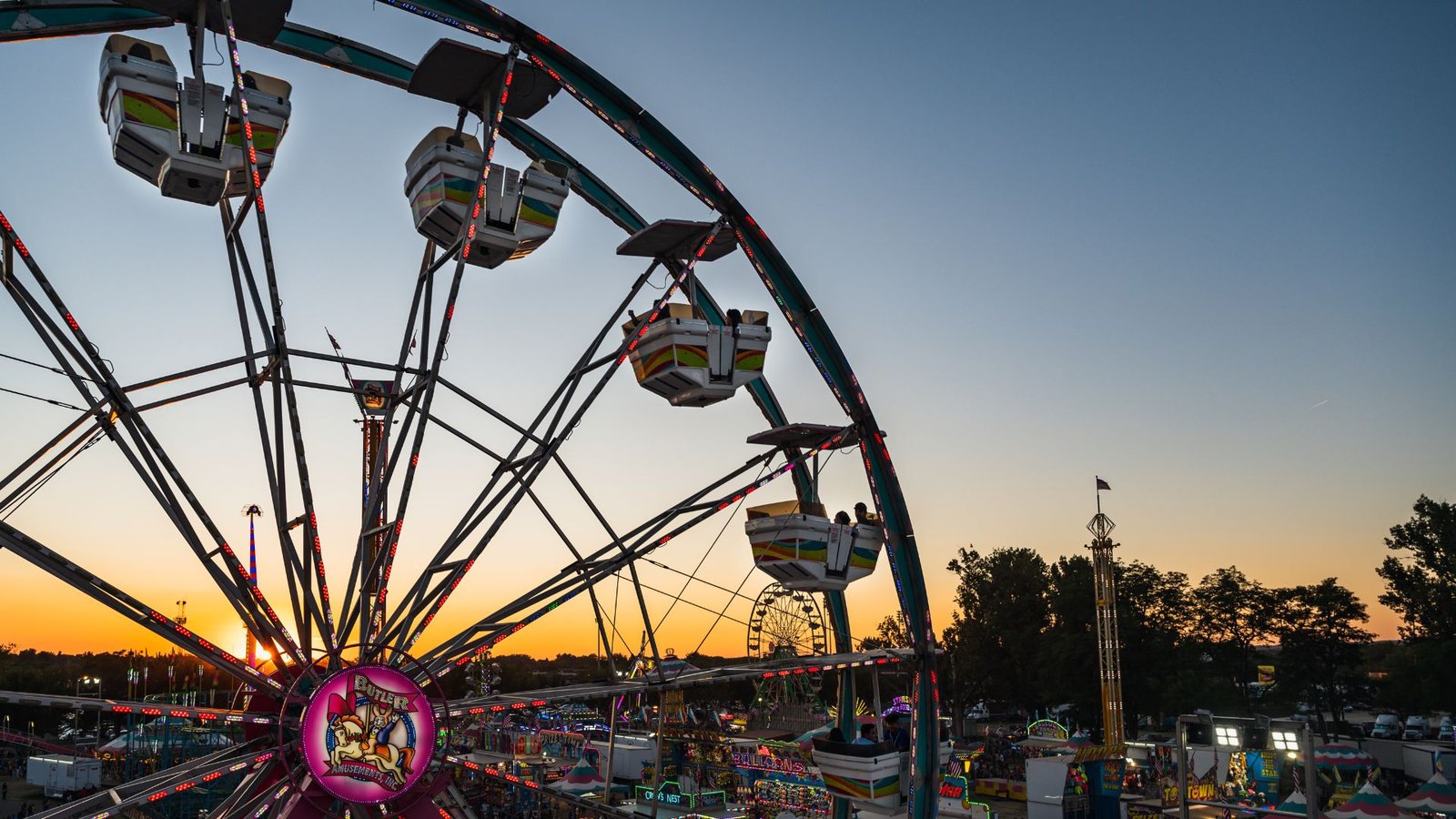 Atracciones y parques